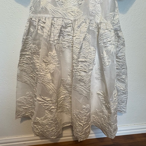 ASOS EDITION Tiered Metallic Floral Jacquard Midi Dress – Ivory/White NWT Size 4 - Picture 7 of 16
